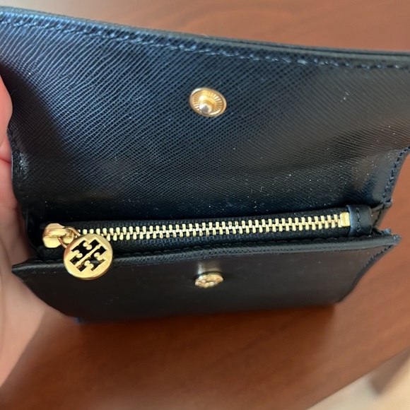 Wallet - Picture 2 of 6